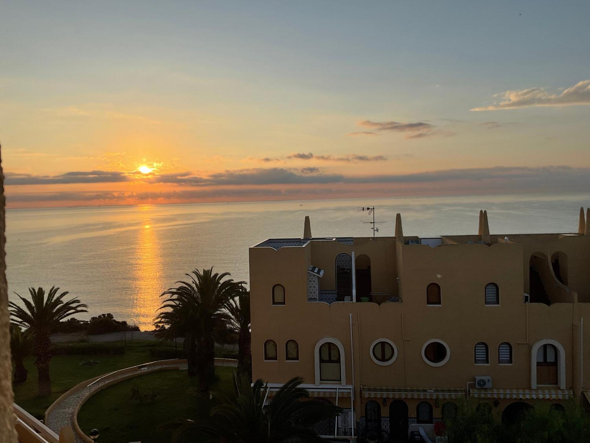Urokliwy Apartament W Slonecznym El Campello Bagian luar foto